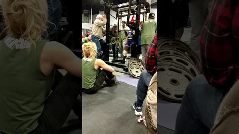 Crystal Tate Squatting 700lbs Raw First Female To Squat 700 Raw Youtube