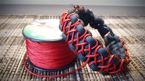It has 4 bights and serves well as a more decorative. How to Make a Paracord Cobra Knot Bracelet with Single Strand Advanced Herringbone Stitch - YouTube