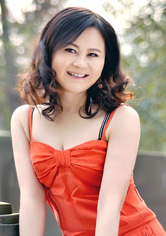 Profiles Asian Member Hong From Chengdu Yo Hair Color Black