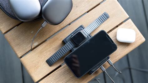 Must Have Iphone Gadgets For Your Everyday Life Gadget Flow
