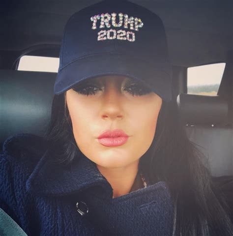 People Are Freaking Out Over Trumpgirlsbreaktheinternet Page 51