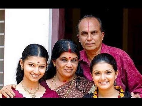 Saranya bron in alappuzha in kerala. Actress saranya mohan with her family and friends ,Unseen ...