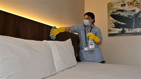 Covid Hotel Quarantine Less Strict Than Australias Bbc News