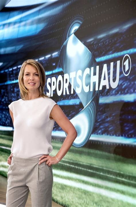 Im interview mit dem „tagesspiegel 2014 sagte sie angesprochen auf klischees zu frauen im sportfernsehen: Sportschau Bilder - TV Wunschliste