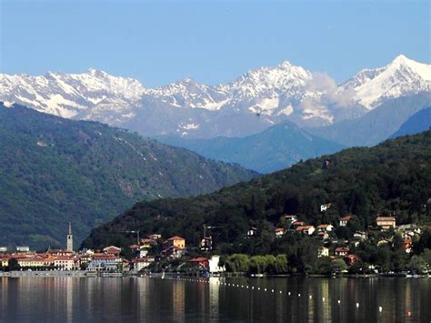 Verbania is a city on the promontory at the northern side of the entrance to the borromean bay, a western arm of lake maggiore in piedmont, italy. Fondotoce di Verbania, Piemont, Włochy, największa baza ...