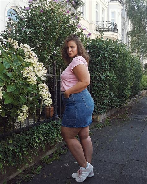 Six Women Pose For Beautiful Photos Of Their Cellulite