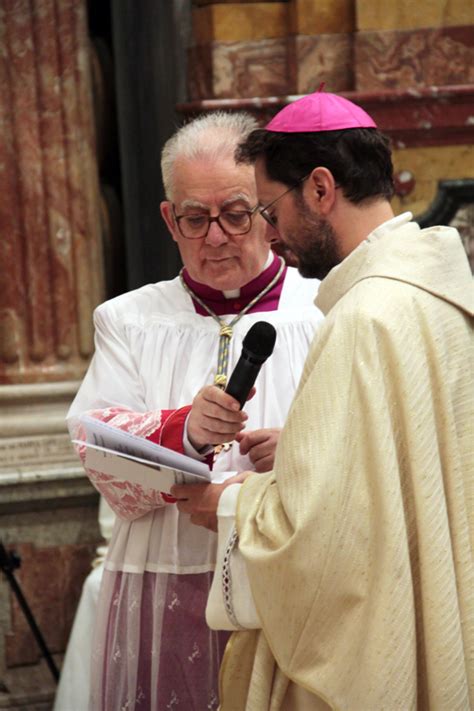 Alla sua costruzione contribuirono alcuni fra i più. Cerimonia al Santuario della Consolata