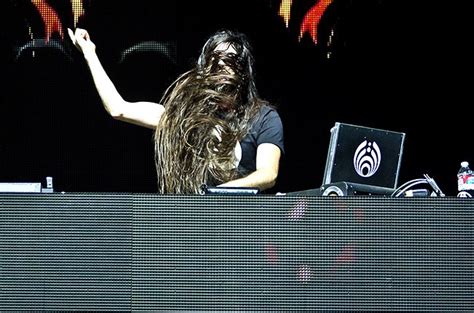 bassnectar makes noise at no 1 on dance electronic albums billboard