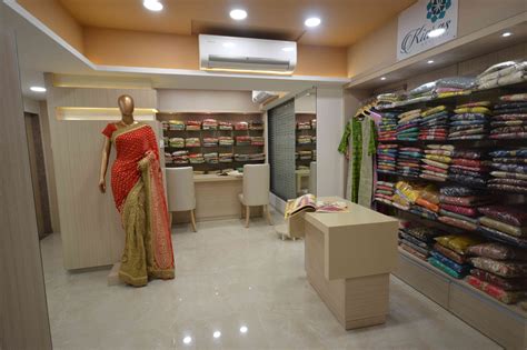 Small Clothes Shop Interior Design Ideas India Display Clothing Boutique Racks Retail Store