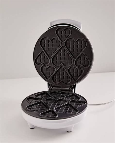 8 Best Heart Shaped Waffle Makers 2022 Top Waffle Makers