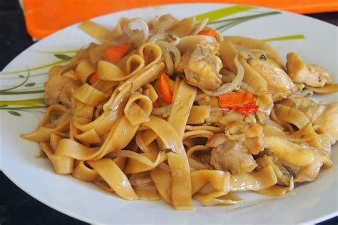 Varian seblak pun kini sudah. Cara Membuat Kwetiau Goreng Sederhana - Mesin Pembuat Mie