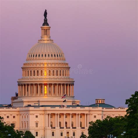 Us Capitol Building At Sunset Stock Photo Image Of Purple Monument