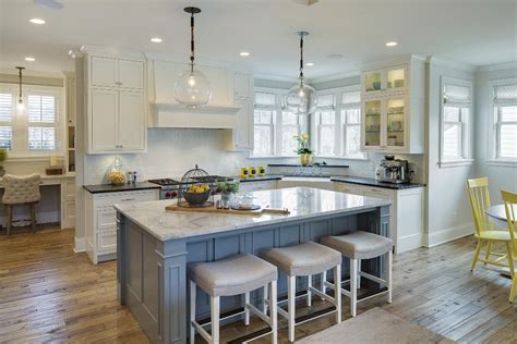 These cottage kitchens are for you to browse through if you are updating a cottage kitchen, or planning to bring the look to your home. 25 ideas para desayunar en una cocina de estilo americano ...