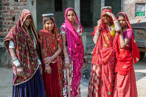 インド旅行記（2） サリーの色を作り出す職人技