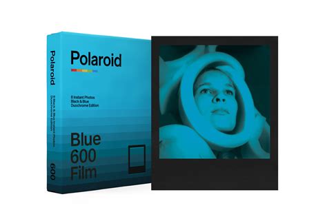 Polaroid Black And Blue 600 Film Duochrome Edition Feiert Comeback
