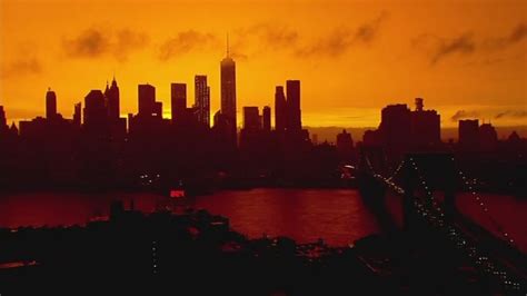 Video Blazing Orange Sunset Lights Up The Manhattan Skyline Abc7 New