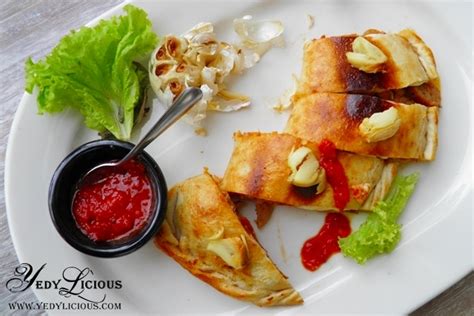 We were in the area for a girls trip and ate at california pizza kitchen. California Pizza Kitchen at Bonifacio High Street ...