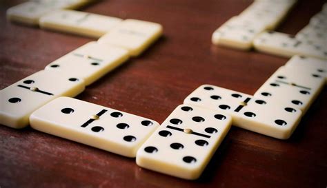 Trois Jeux Pour Compter Avec Des Dominos
