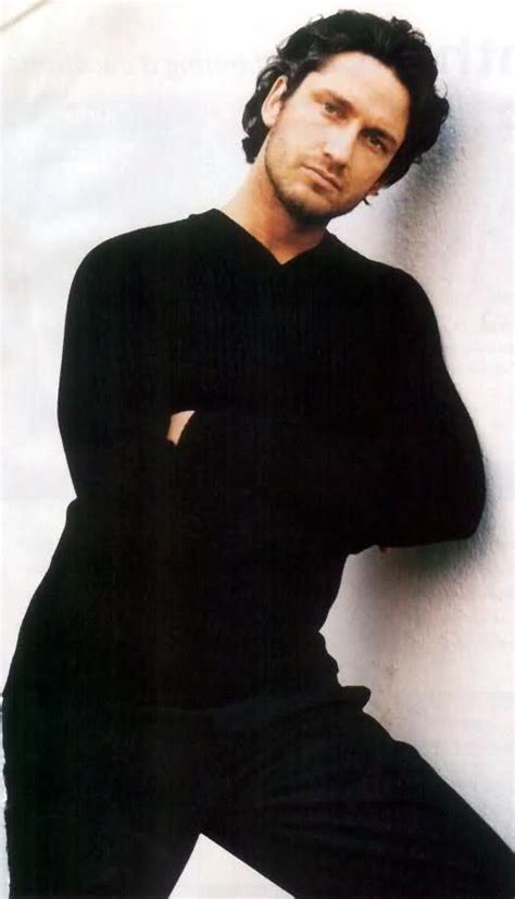 Gerard james butler was born in paisley, scotland, to margaret and edward butler, a bookmaker. gerard butler in dracula 2000 | Gerard butler, Actor gerard butler, Dracula 2000