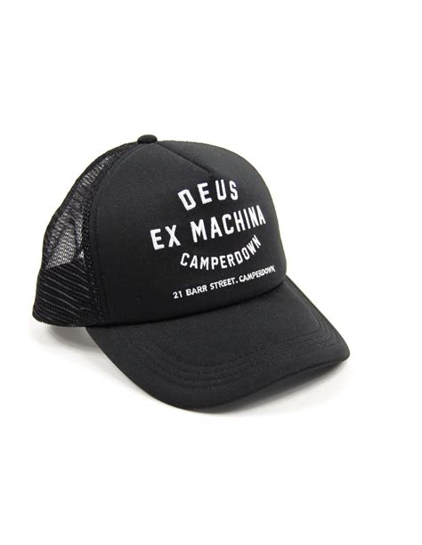 Big back print, smaller print on chest. DEUS Camperdown Address Trucker cap - Black - €34,95+ LOW ...