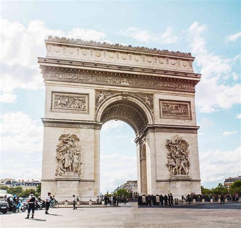 Top 15 Monuments And Historic Sites In Paris