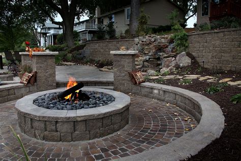 Featured Is This Spectacular Sunken Fire Pit Lounge Just Off The Water
