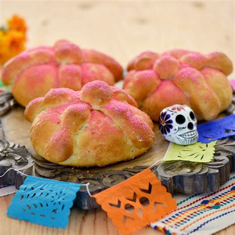 The Best Dia De Los Muertos Food For Your Day Of The Dead Celebration