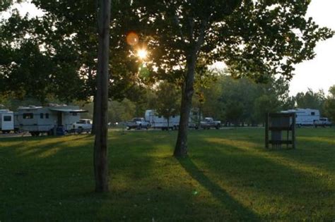 Both utility campsites and primitive campsites are available. Camping at Tuttle Creek State Park, KS
