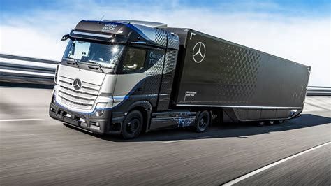 Mercedes Daimler Genh Hydrogen Powered Fuel Cells Truck Youtube