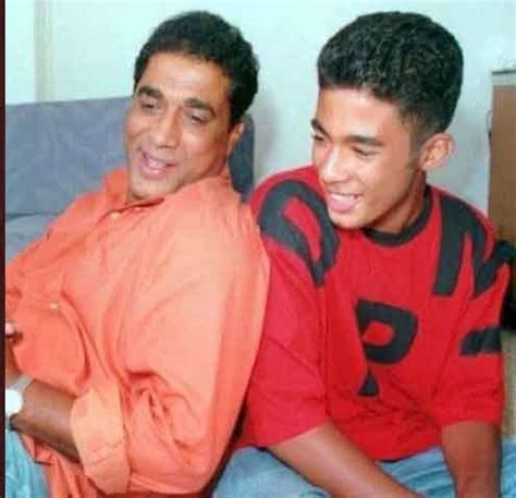 This page is based on a wikipedia article written by contributors ( read / edit ). تفاصيل حزينة .. قصة حياة هيثم أحمد زكي..عاش يتيماً ومات ...