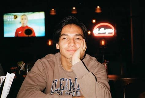 Potret Jefri Nichol Yang Makin Keren Di Usia 22 Tahun