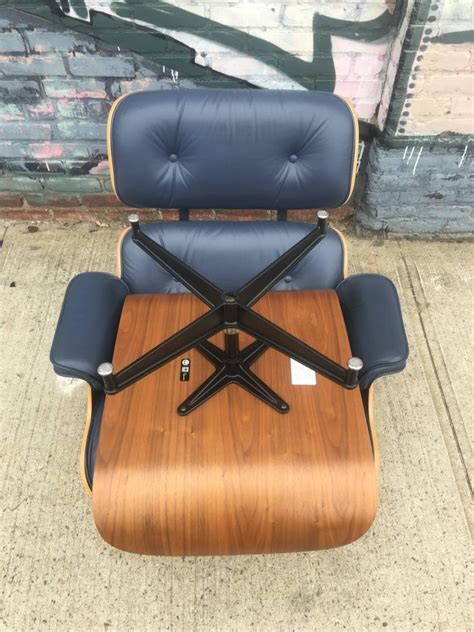 Maybe you would like to learn more about one of these? Perfect Herman Miller Eames Lounge Chair and Ottoman in ...