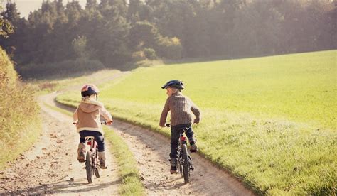 Free-Range Parenting Teaches Kids Independence From An ...