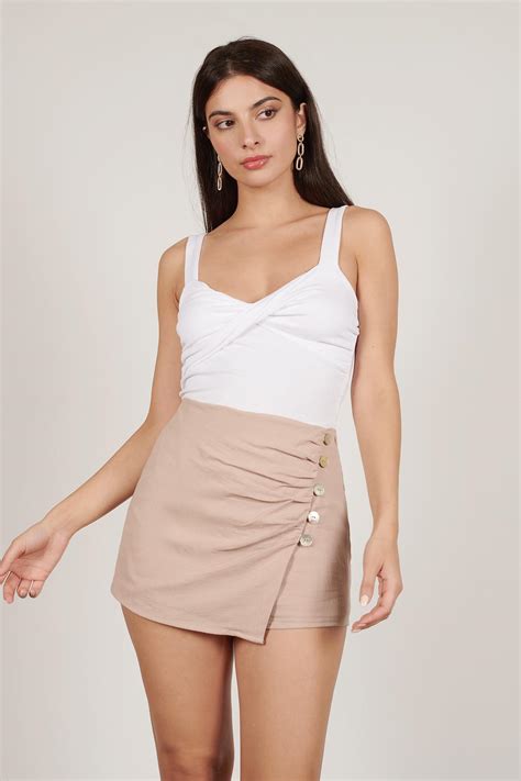 Tobi Mini Skirts Womens Christina Sand Buttoned Wrap Skort Sand ⋆