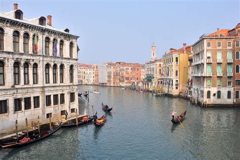 Venice Gondolas And How To Take One Italy Blog Walks Of Italy