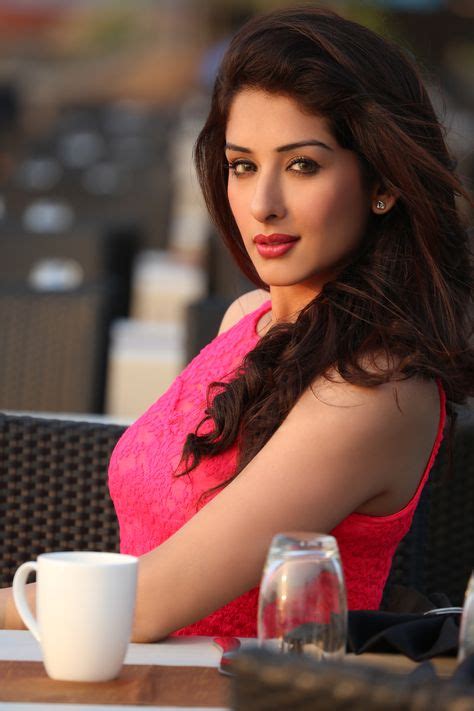 8 Best Sameksha Actress Photoshoot Latest Pictures Samiksha
