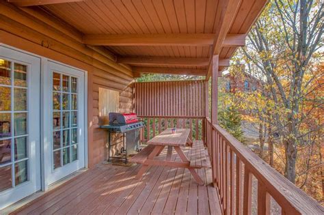 Where are the mena mountaintop cabins in arkansas? Mountain Top View Cabin in Sevierville w/ 4 BR (Sleeps10)