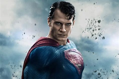 Henry Cavill To Return For New Superman Movie 10 Years After Man Of