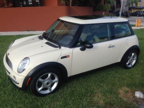 Find Used Mini Cooper In Pepper White Dual Tone Leather With Sunroof