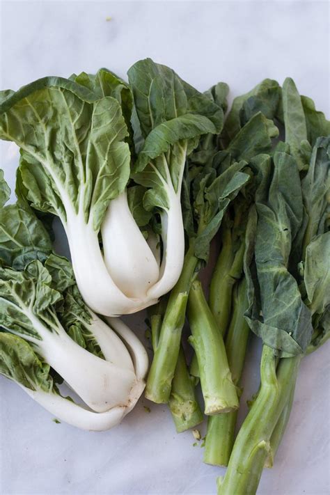 A Visual Guide To 10 Varieties Of Asian Greens Asian Vegetables Asian Grocery Chinese Vegetables