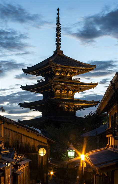 Beautiful Yasaka No To Pagoda One Of My Favorite Places In Kyoto Ill