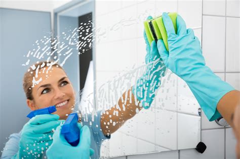 How To Clean A Bathroom The Right Way Cosmopolitan Cleaning Service