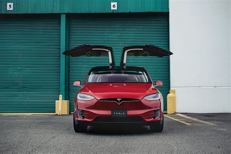 Tesla Recalling Model X Over Improperly Applied Adhesive For Cosmetic
