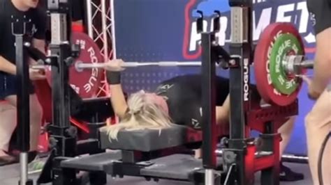 Powerlifter Jen Thompson Kg Bench Presses Kilograms Pounds Breaking Muscle