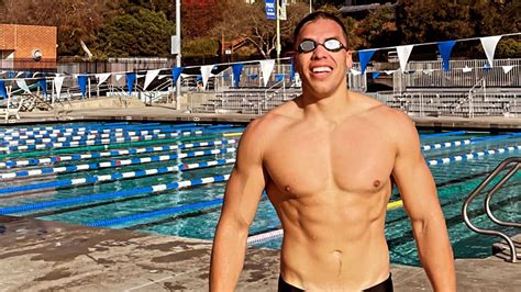 He's a powerful source of motivation, and has had a positive effect on many people's lives. Arnold Schwarzenegger's Son Joseph Baena Flexes Muscles In ...