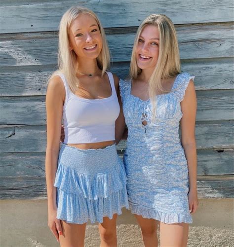 Pin By 𝚣𝚘𝚎 On Friends Girly Fits Dress Outfits Mini Skirts