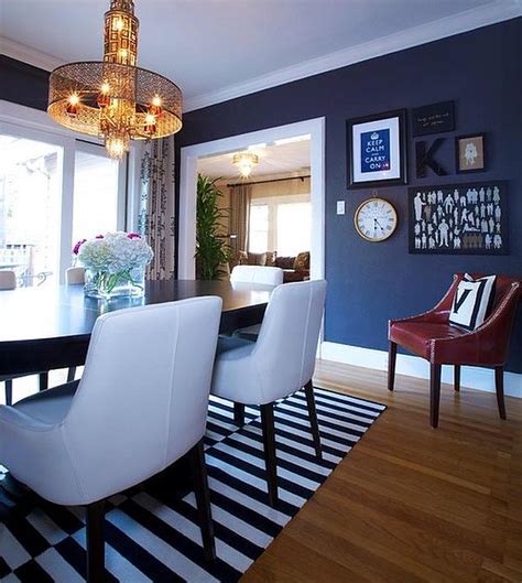 If you're looking to update your dining room, bring a fresh feel to your space with the colour blue. Dining Out in Your New Navy Blue Dining Room