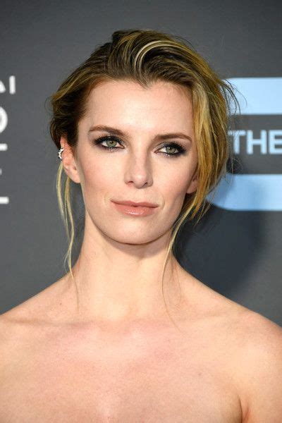 What Plastic Surgery Has Betty Gilpin Gotten Body Measurements And
