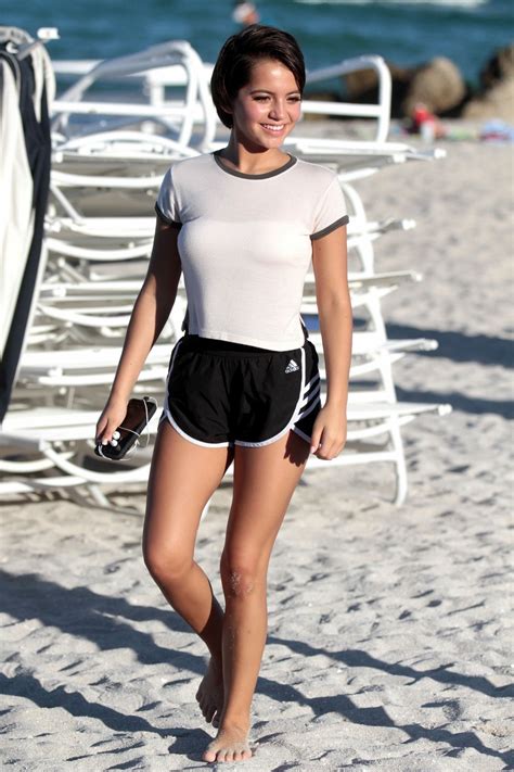 Isabela Moner In Bikini Miami Fl 06 22 2017