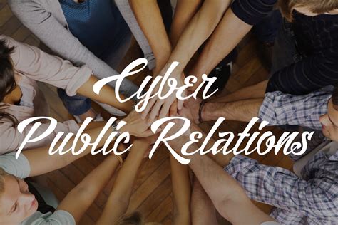Tampil adalah inti dari proses public speaking. Apa itu Cyber Public Relations - Mahasiswa Banget